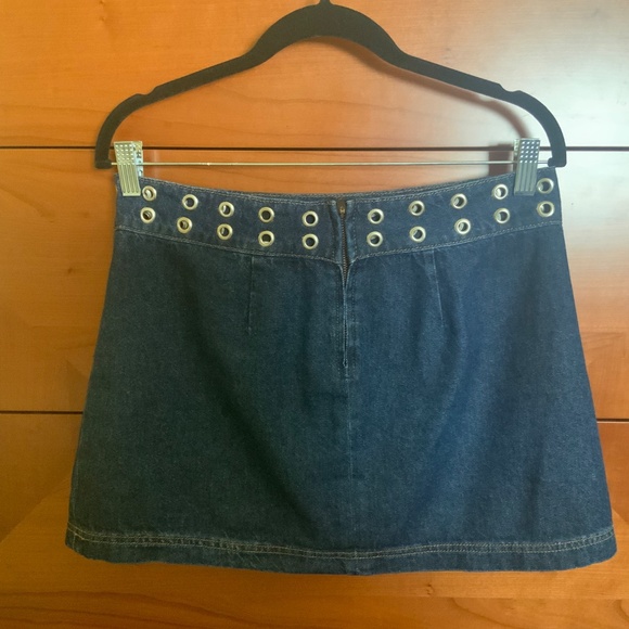 Reformation Jaylene  Mid Rise Denim Mini - Picture 2 of 4